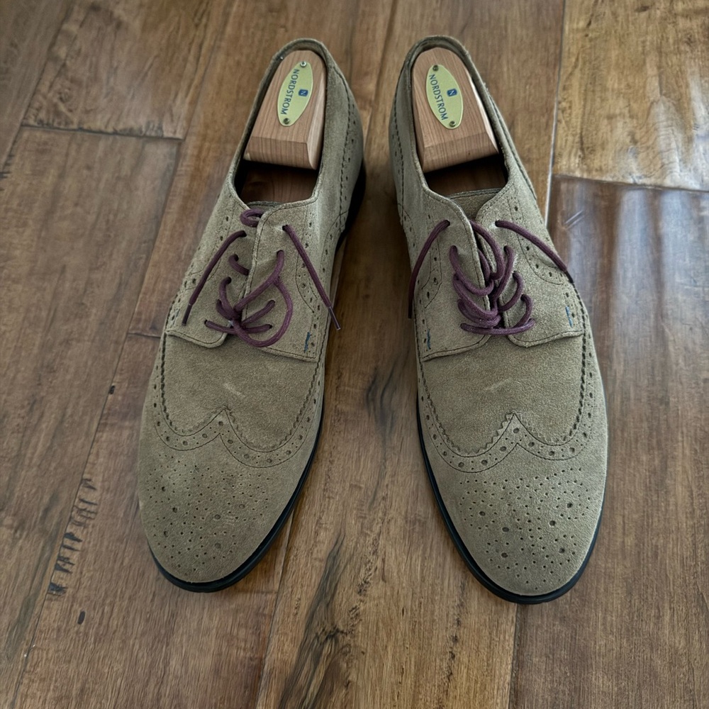 Paul Smith Tan Oxfords with Wingtip Design and Lace-Up Closure